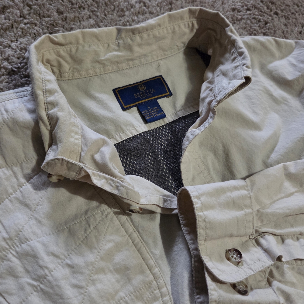 VINTAGE Beretta Shooting Shirt Men's Large Long Sleeve Tan Button Down Vented